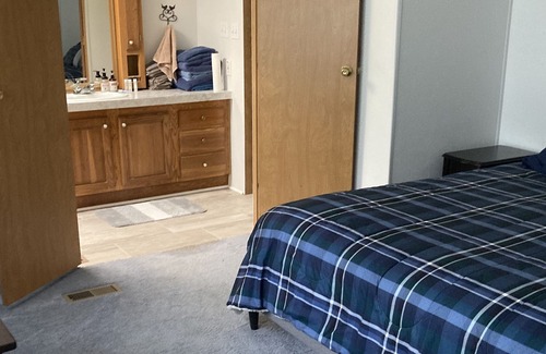 Lewis Run Casa | Mobile Home in Campground-like setting, in mobile home park. Cheap for family.