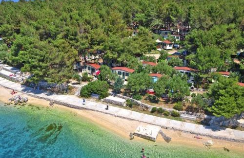 Cres Casa | Mobile Home in Cres near Pebble Beach
