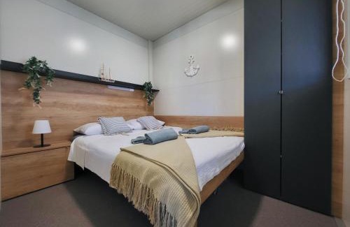 Pirovac Apartamento | Mobile home Maresol