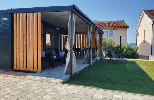 Pirovac Apartamento | Mobile home Maresol