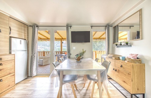 Lege-Cap-Ferret Alquiler De RV | Mobil Home 'Mobil Home Amira 42m2' con vistas al mar, Wi-Fi y aire acondicionado