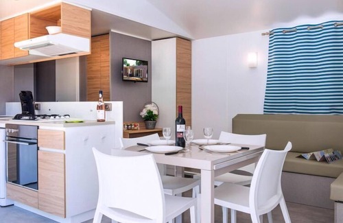 Les Cabanes de Fleury Casa | Casa móvil con terraza, Vendres-Plage