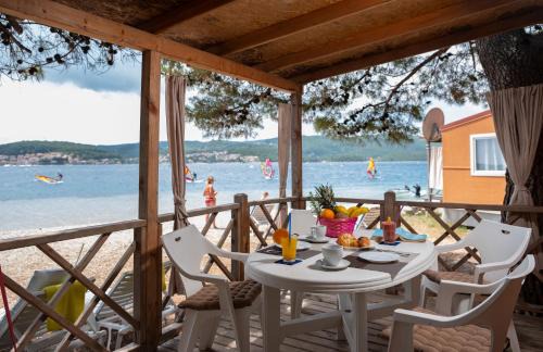 Kuciste Complejo | Mobile Homes Camp Perna - Adriatic Kampovi