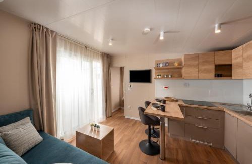 Nerezine Complejo | Mobile Homes Rapoća