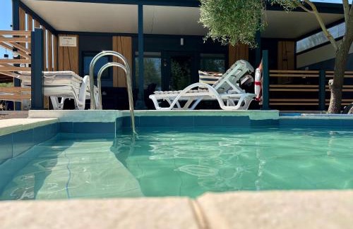 Tkon Casa | Mobilhome-Kroatien DELUXE Mobilhome & privatem Meerwasserpool Insel Pašman