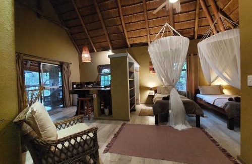 Kavango Cabina | Mobola Island Lodge