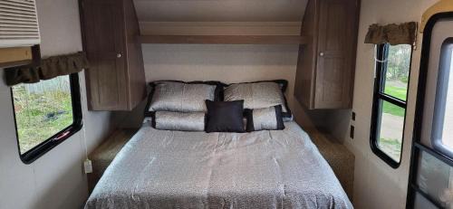 White Point Casa | Moceanset Getaways - Elegant, Ocean, Mountain and Sunset Views "Camping Experience"