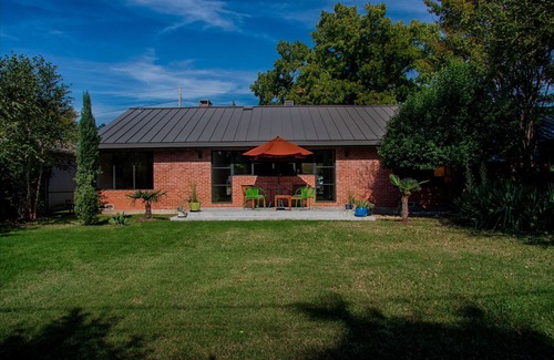 Dallas Casa | Mockingbird Guest House