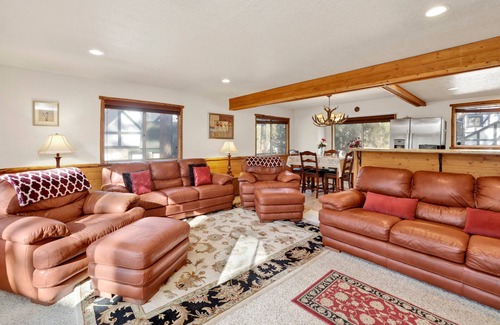 Big Bear Lake Chalet De Esquí | Mockingbird in Moonlight #2527