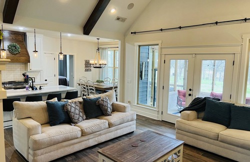 Rogers Casa | Perfect Getaway, near Rocky Branch @ Beaver Lake