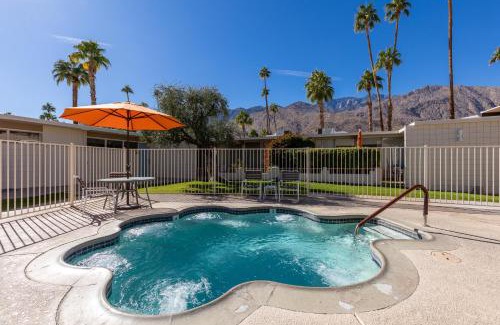 Twin Palms Apartamento | MOD at Ocotillo Lodge by ACME House Company