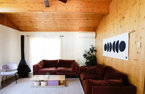 Wasagaming Cabina | Mod Bungalow Summary: