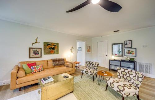 Seguin Casa | Mod on the Guad Home with Lake McQueeney Views!