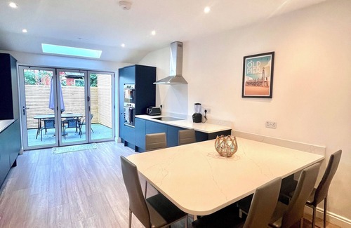 Lytham St. Anne's Cabaña | Mode Cottage