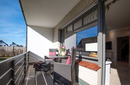 Wenningstedt-Braderup Apartamento | Modern 2-room apartment in an excellent beach location with approx.