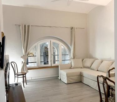 Old Town Apartamento | Modena Centro Nuovo Appartamento Vicino alla Stazione