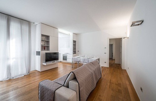 Buon Pastore-Sant'Agnese-San Damaso Apartamento | Modena City Lux near Policlinico