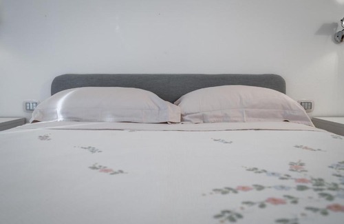 Buon Pastore-Sant'Agnese-San Damaso Apartamento | Modena City Lux near Policlinico