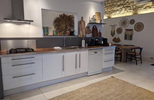 Saint-Yrieix-sur-Charente Cabaña | Casa moderna en entorno tranquilo, jardín grande, terraza, a orillas del río Charente