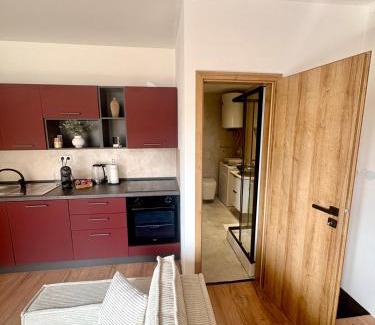 Banska Bystrica Apartamento | Moderný apartmán so súkromnou terasou v centre mesta