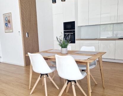 Prievidza Apartamento | Moderný Loft s Terasou v centre mesta Prievidza