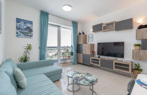 Dubai Sports City Apartamento | Modern 1-Bed with Scenic Golf Course View