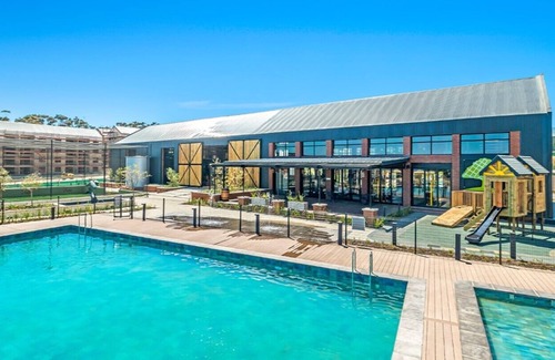 Gordon's Bay Apartamento | Modern 1 bedroom apartment in Gordons Bay Resort