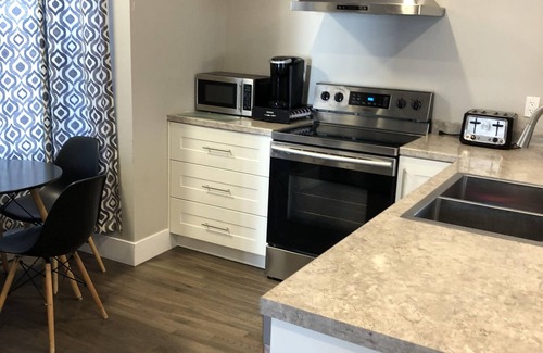 Moncton Apartamento | Modern 1 Bedroom, 10 minute walk to Downtown