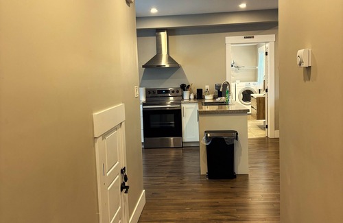 Moncton Apartamento | Modern 1 Bedroom, 10 minute walk to Downtown