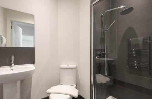 York Apartamento | Modern 1 Bedroom Apartment in York with Parking