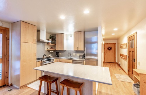 Truckee Condominio | Modern 1 bedroom in Ski Trails by RedAwning