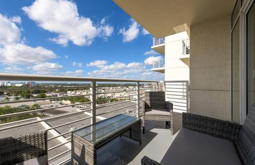 Midtown Apartamento | Modern 1 Bedroom Midtown Miami with FREE Parking