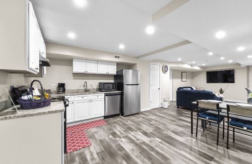 Silver Spring Apartamento | Modern 1-BR Apartment