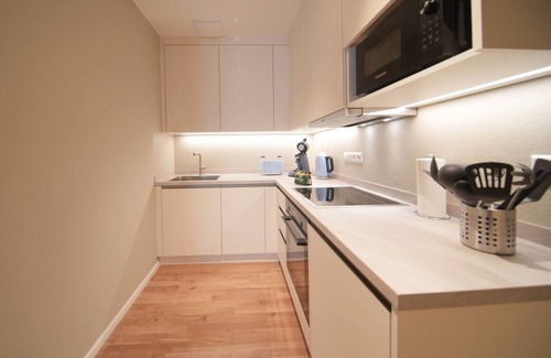 Sankt Georgen Apartamento | Moderno 101 - Apartamento en Friburgo para 4 personas con terraza