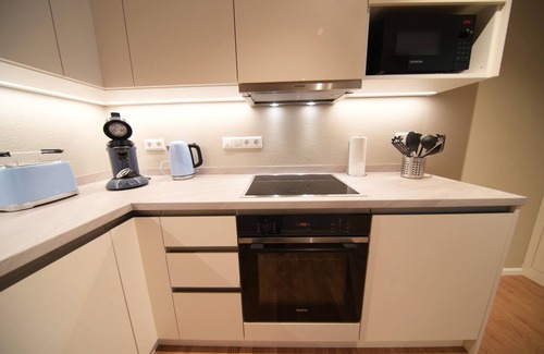 Sankt Georgen Apartamento | Moderno 101 - Apartamento en Friburgo para 4 personas con terraza