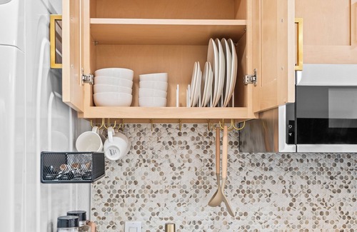 Tustin Apartamento | Modern 1B1B Apt Full Kitchen Parking Laundry