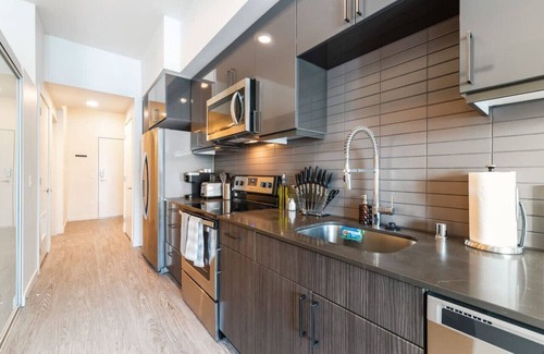 Downtown Apartamento | Modern 1BR 1BA - Long Term Gym Parking Redmond DT