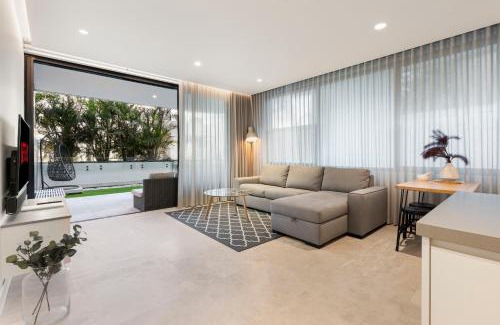 Coogee Apartamento | Modern 1BR Abode with Courtyard Steps to the Beach