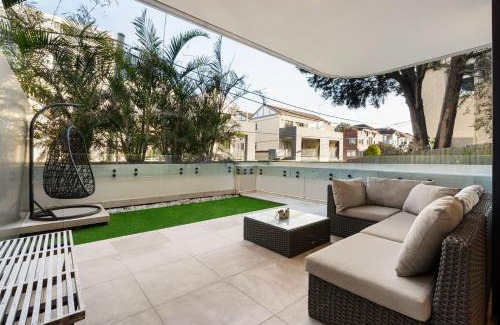 Coogee Apartamento | Modern 1BR Abode with Courtyard Steps to the Beach