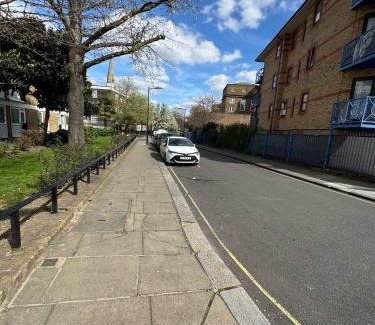 Westbourne Green Apartamento | Modern 1BR Apartment 4 Guests Central Stay