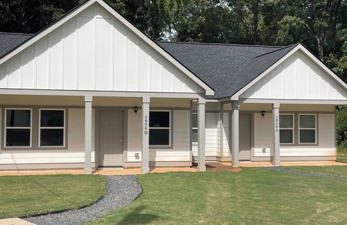 Jonesboro Apartamento | Modern 1BR Apartment – Brand New Construction, Close to Airport and expressway.n