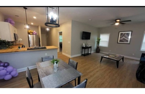 Jonesboro Apartamento | Modern 1BR Apartment – Brand New Construction, Close to Airport and expressway.n