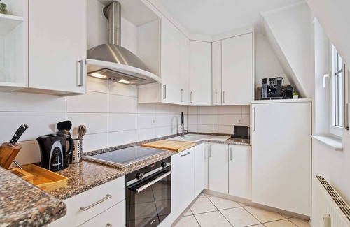 Soleuvre Apartamento | Modern 1BR Apt with Balcony & City View
