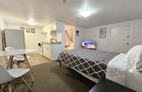Moose Jaw Apartamento | Modern 1BR at Downtown