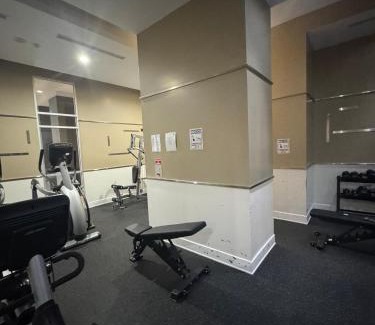 Downtown Mississauga Apartamento | Modern 1BR Condo-Free Parking