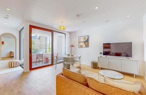 Haverstock Apartamento | Modern 1BR Flat Balcony Near Tube Pass the Keys