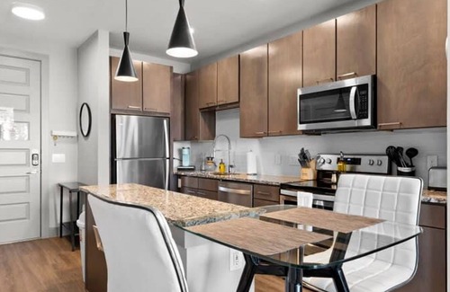Montopolis Apartamento | Modern 1BR King Suite Close to Downtown w Fast Wifi
