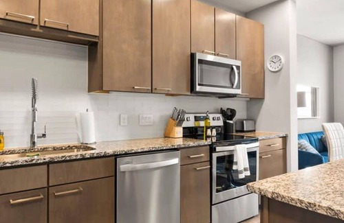Montopolis Apartamento | Modern 1BR King Suite Close to Downtown w Fast Wifi