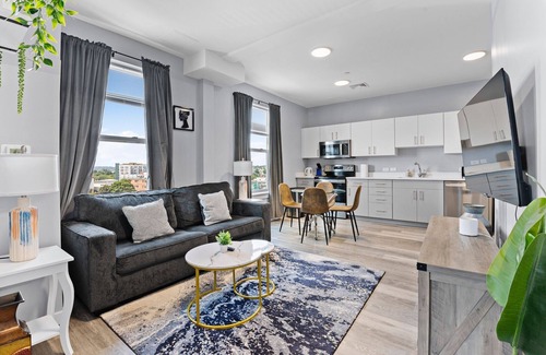Everett Apartamento | Modern 1BR Near Encore Boston 0835