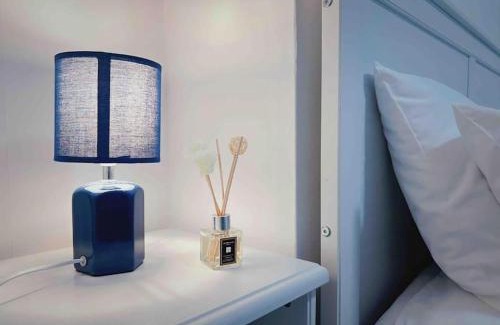 Feltham North Apartamento | Modern 2/3 huge bedrooms Heathrow & Central London